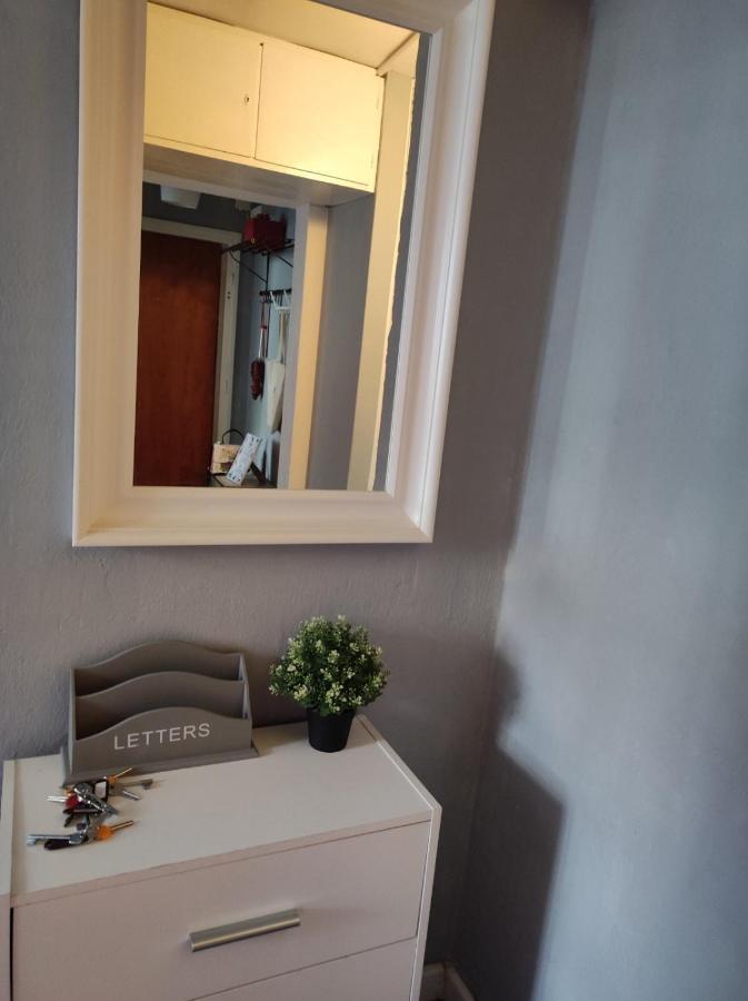 Single Room No.4 In The Very Center Of Warsaw Ngoại thất bức ảnh
